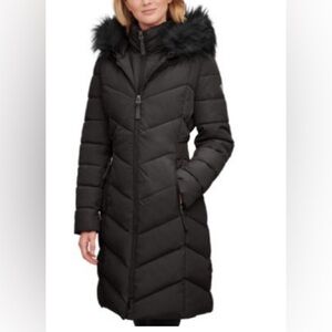 Faux fur trim hood puffer jacket NWT